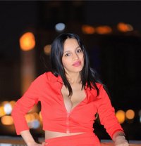 نور - puta in Beirut