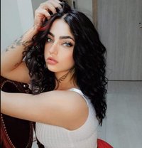 نتاشا - escort in Beirut