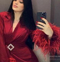 ناتالي - escort in Beirut