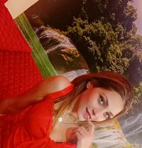 ليال - escort in Beirut