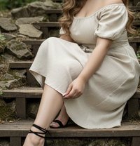 نونو - escort in Erbil