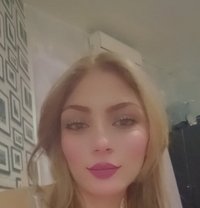 ليال - escort in Beirut Photo 5 of 6