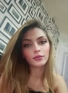 ليال - escort in Beirut Photo 6 of 6