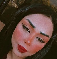 سيلين - escort in Beirut