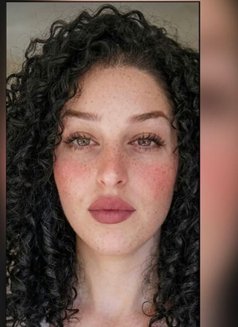 برنسيسه - escort in Beirut Photo 1 of 5