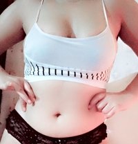 مسترس الين - escort in Beirut