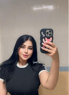 مايا - escort in Dubai Photo 2 of 7