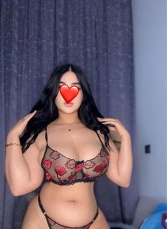 مايا - escort in Dubai Photo 5 of 7