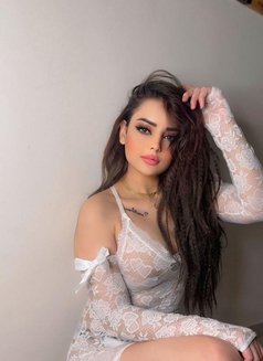 جو جو - escort in Dubai Photo 5 of 6