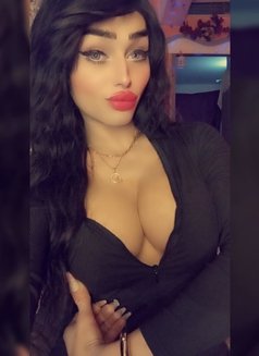 ايلا🧿 - Transsexual escort in Beirut Photo 16 of 23