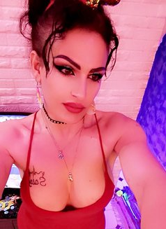 نور - Acompañantes transexual in Beirut Photo 6 of 11