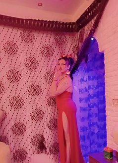 نور - Acompañantes transexual in Beirut Photo 8 of 11