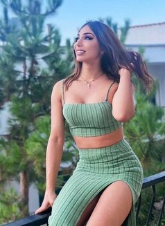 Sherin - Acompañantes transexual in Beirut Photo 3 of 3