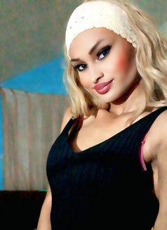 (الساحرة) - Transsexual escort agency in Beirut Photo 3 of 4
