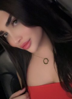 ليان شيميل - Transsexual escort in Beirut Photo 7 of 17