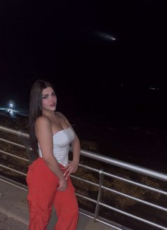 ليان شيميل - Transsexual escort in Beirut Photo 14 of 17