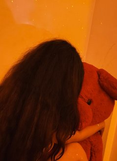 جونيلا - Transsexual escort in Beirut Photo 10 of 17