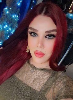 جونيلا - Transsexual escort in Beirut Photo 13 of 17