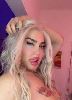 نرجس اللبنانيه - Acompañantes transexual in Beirut Photo 10 of 10