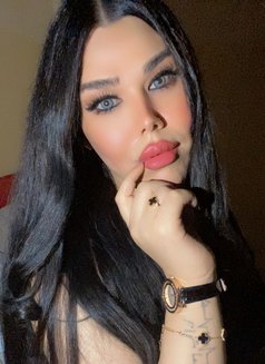 جونيلا - Transsexual escort in Beirut Photo 10 of 12