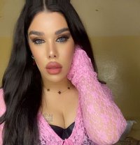 جونيلا - Transsexual escort in Beirut