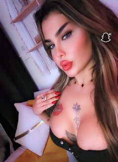 نرجس اللبنانيه - Transsexual escort in Beirut Photo 7 of 7