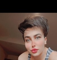 داني ليدي بوي - Transsexual escort in Dubai
