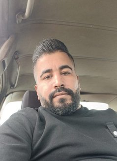 بيور توب ماستر عنيف - Acompañantes masculino in Beirut Photo 10 of 10
