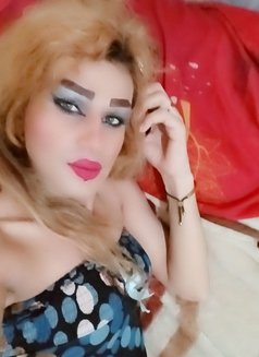 لارا لعسل - Male escort in Beirut Photo 3 of 10