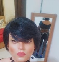 تعال ادلعك - Male escort in Muscat