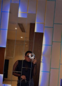 عنادي - Male escort in Riyadh Photo 13 of 15