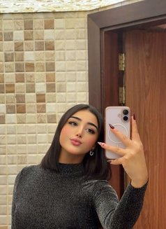 عبير - escort in Abu Dhabi Photo 6 of 13