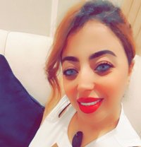 الينا نار - Agencia de putas in Al Manama