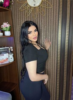 سناء - masseuse in Dubai Photo 1 of 3