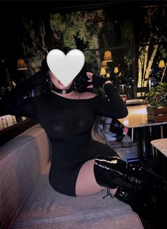 ميرا - puta in Dubai Photo 1 of 5