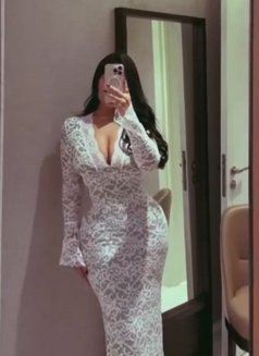 ميرا - escort in Dubai Photo 4 of 5