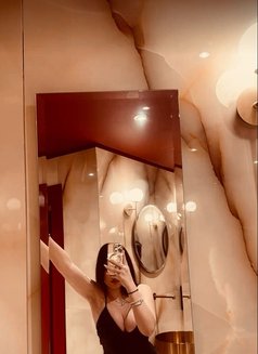 غزل - masseuse in Dubai Photo 12 of 12