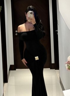 رانيا - escort in Dubai Photo 4 of 7