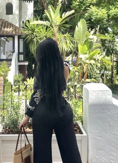 Malika - escort in Dubai Photo 3 of 5