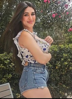 هالة - escort in Dubai Photo 4 of 8