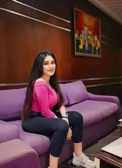 هالة - escort in Dubai Photo 5 of 8