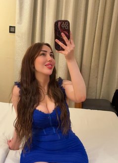 هالة - escort in Dubai Photo 7 of 8
