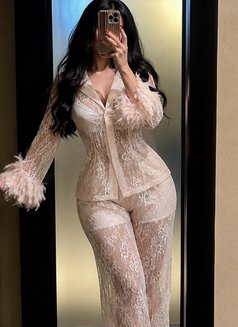 ميس - escort in Dubai Photo 4 of 5