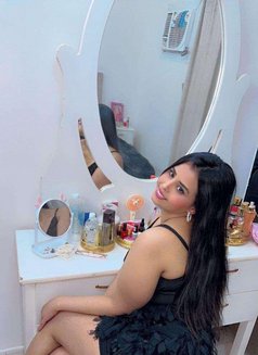 زينة لأحلى للبنات في جدة - escort in Jeddah Photo 2 of 11