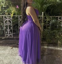 مربربه ذوق - Dominadora in Muscat Photo 10 of 11