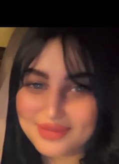 مهره - puta in Şalālah Photo 3 of 5