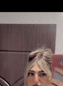 دلووع حاار - Transsexual escort in Al Manama Photo 4 of 10