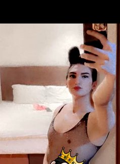 بنوتي مع صاروخ و خوخة - Acompañantes transexual in Al Manama Photo 19 of 22