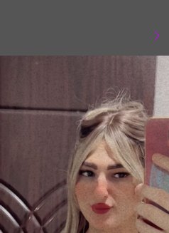 بنوتي مع صاروخ و خوخة - Acompañantes transexual in Al Manama Photo 21 of 22