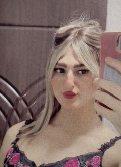 معي صااروخ و خوخة تجنن - Acompañantes transexual in Al Manama Photo 15 of 15